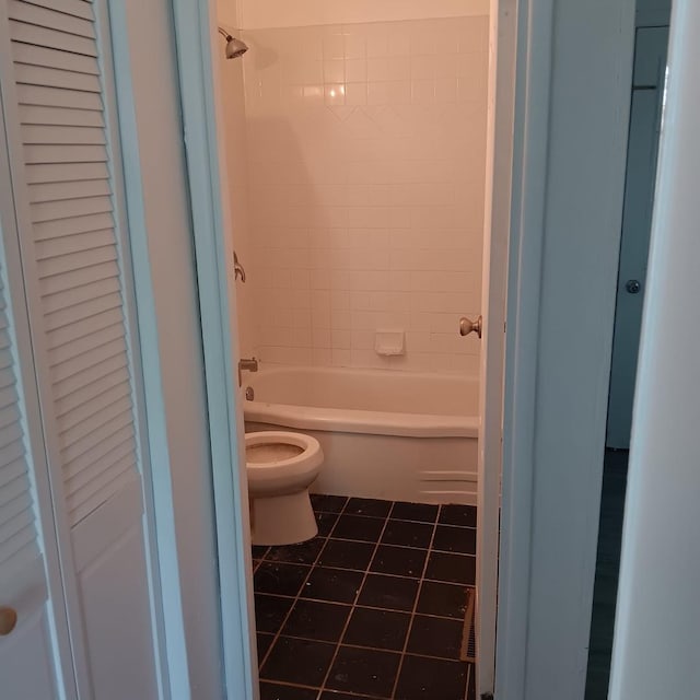 430 Spring Ave, Dekalb, IL 60115 - full bath with tile patterned flooring, toilet, and bathtub / shower combination