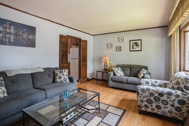 814 Hollywood Ave, Des Plaines, IL 60016 - living area with wood finished floors and ornamental molding