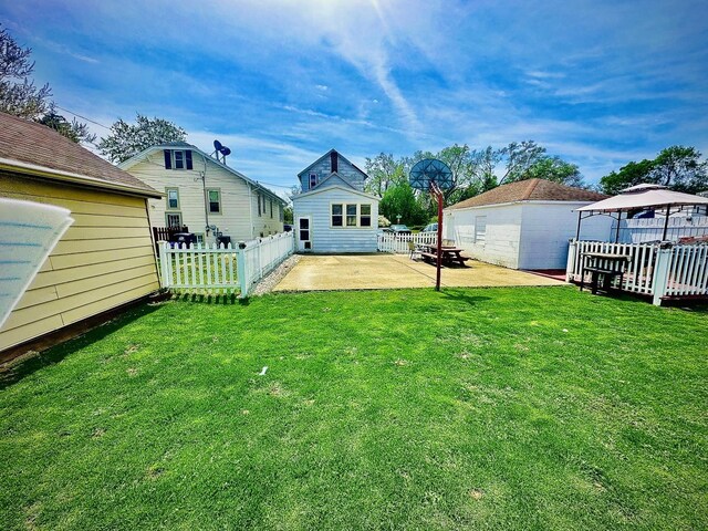 1258 Perry St, Des Plaines, IL 60016 - view of yard with a patio and a gazebo