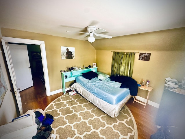 1258 Perry St, Des Plaines, IL 60016 - bedroom featuring wood finished floors, baseboards, and a ceiling fan