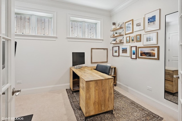 1931 W Barry Ave, Chicago, IL 60657 - carpeted home office with ornamental molding and baseboards