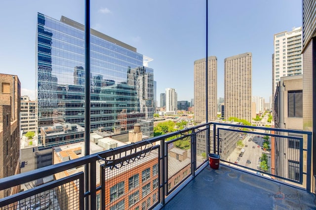 565 W Quincy St Unit 1206, Chicago, IL 60661 - balcony featuring a view of city