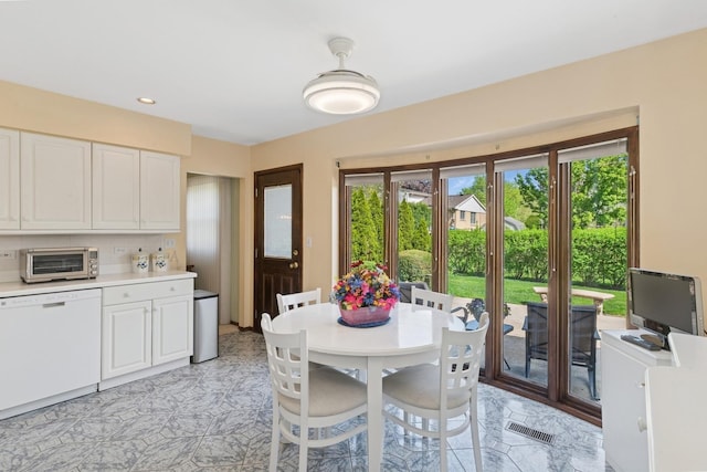 1418 E Waverly Dr, Arlington Heights, IL 60004 - photo 4