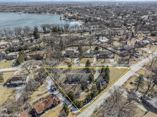 1092 Aberdeen Ln, Mundelein, IL 60060 - aerial perspective of suburban area with a nearby body of water and property boundaries highlighted