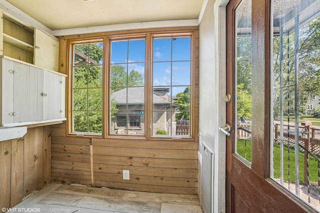 827 Lewis St, Dekalb, IL 60115 - unfurnished sunroom with healthy amount of natural light