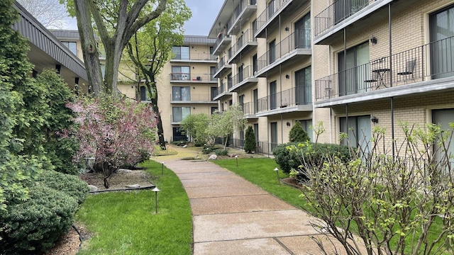 6221 N Niagara Ave Unit 401, Chicago, IL 60631 - view of surrounding community