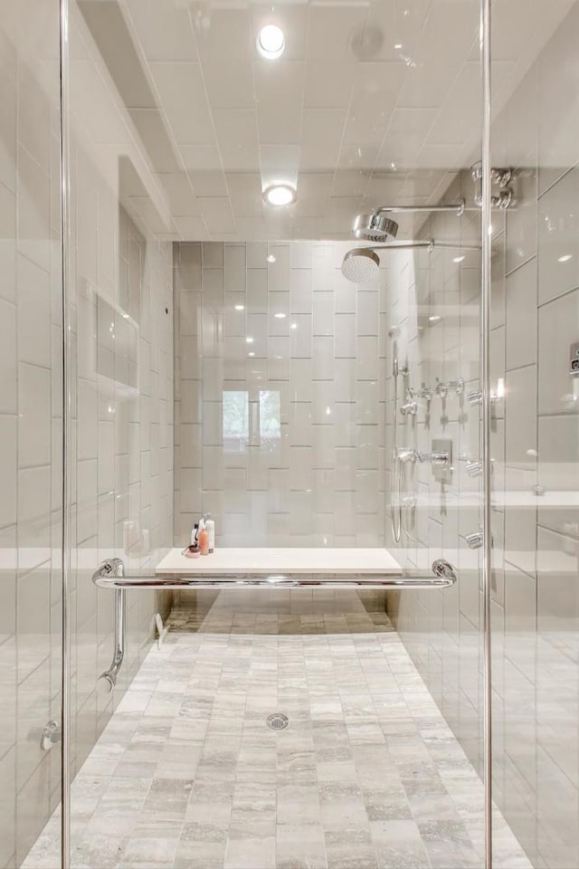 6535 N Tower Circle Dr, Lincolnwood, IL 60712 - bathroom with a stall shower
