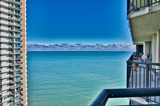 6007 N Sheridan Rd Unit 25F, Chicago, IL 60660 - water view