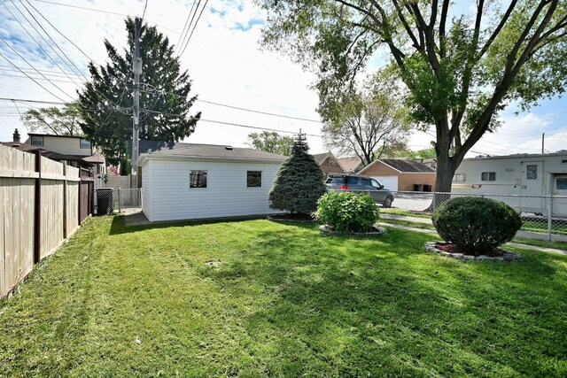 3001 N Neenah Ave, Chicago, IL 60634 - view of yard