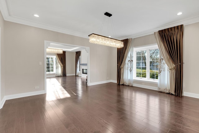 471 Stagecoach, Glen Ellyn, IL 60137 - unfurnished dining area with baseboards, dark wood-style flooring, ornamental molding, a chandelier, and recessed lighting