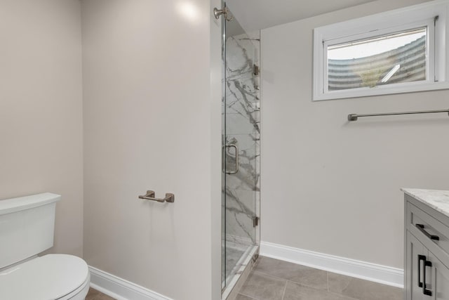 471 Stagecoach, Glen Ellyn, IL 60137 - full bath with a marble finish shower, toilet, vanity, baseboards, and tile patterned floors