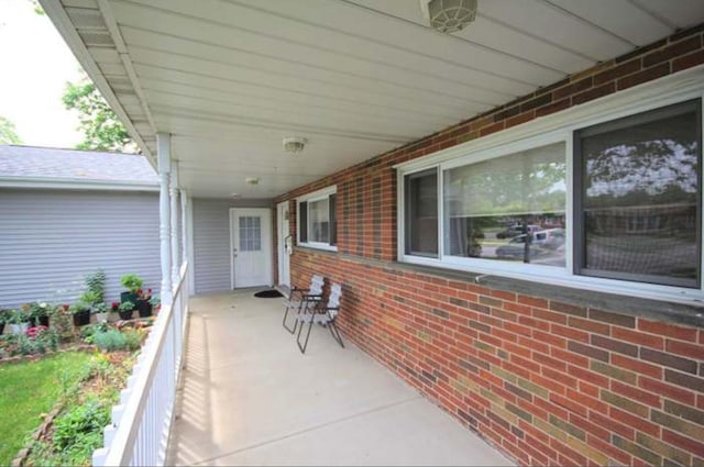 4310 Church St, Skokie, IL 60076 - view of patio / terrace