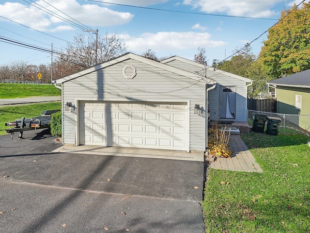 35634 N Greenleaf Ave, Ingleside, IL 60041 - view of garage