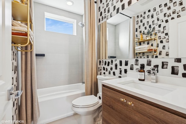 1203 E 46th St Unit 4N, Chicago, IL 60653 - full bath featuring toilet, shower / bath combo, and vanity