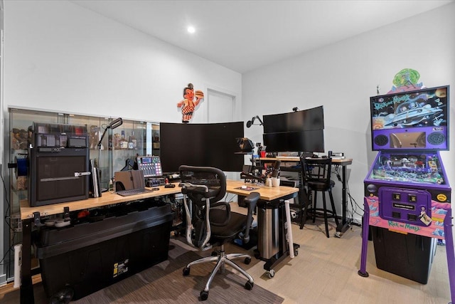 2773 N Hampden Ct Unit Ph03, Chicago, IL 60614 - office space with carpet