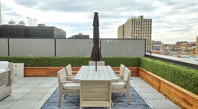 2773 N Hampden Ct Unit Ph03, Chicago, IL 60614 - view of patio with outdoor dining space
