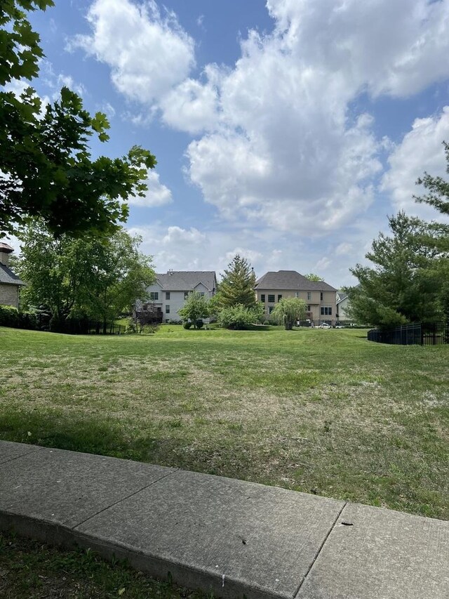 613 Rookery Ln, Joliet, IL 60431