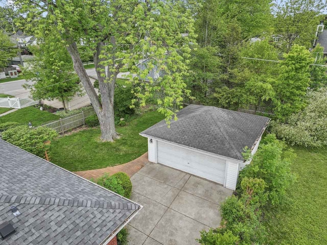 202 N Elmhurst Ave, Mount Prospect, IL 60056 - view of yard featuring a detached garage