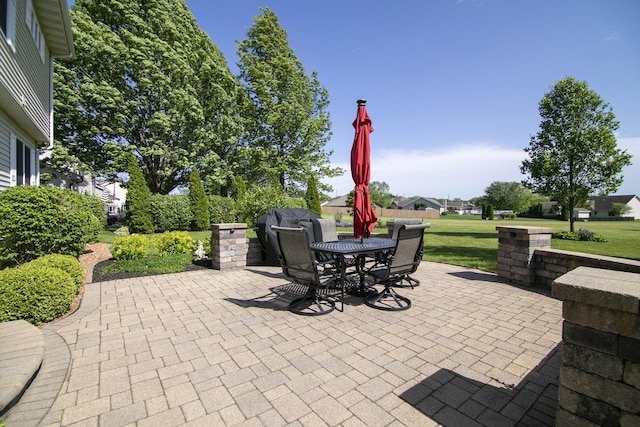 689 Revere St, Bourbonnais, IL 60914 - view of patio / terrace featuring outdoor dining space