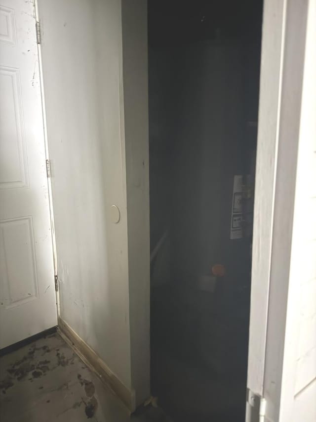 701 E 89th Pl, Chicago, IL 60619 - hall featuring baseboards