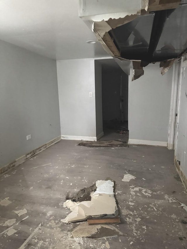 701 E 89th Pl, Chicago, IL 60619 - unfurnished living room with baseboards
