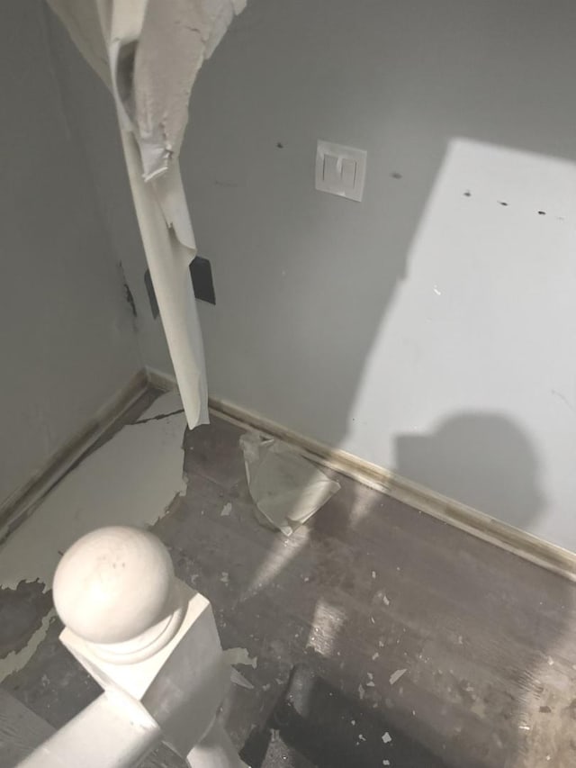 701 E 89th Pl, Chicago, IL 60619 - detailed view of baseboards