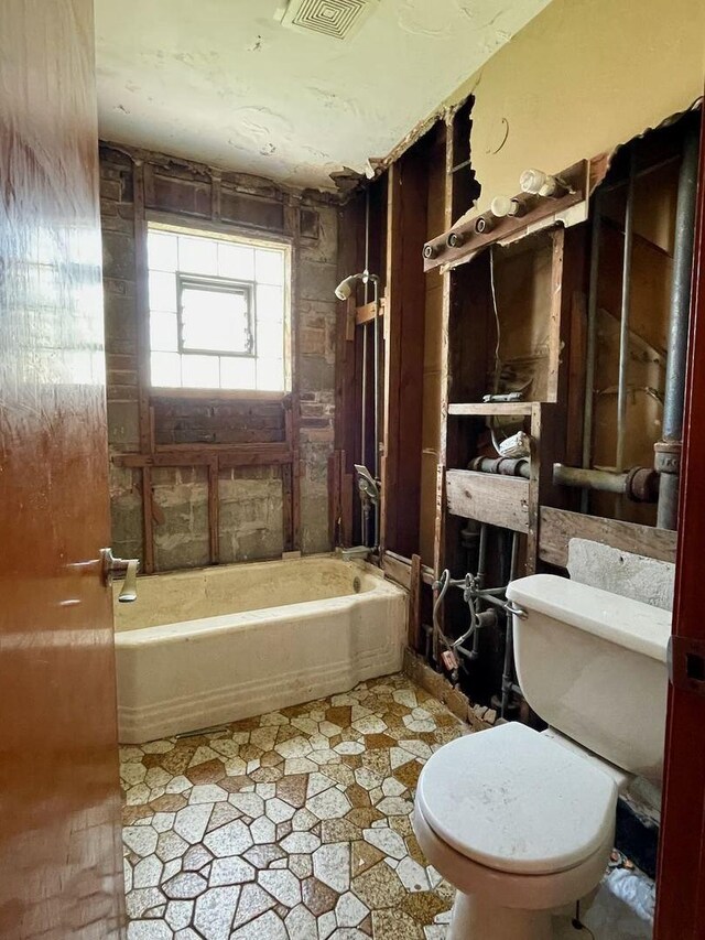 7304 W 57th St, Summit, IL 60501 - full bath featuring toilet