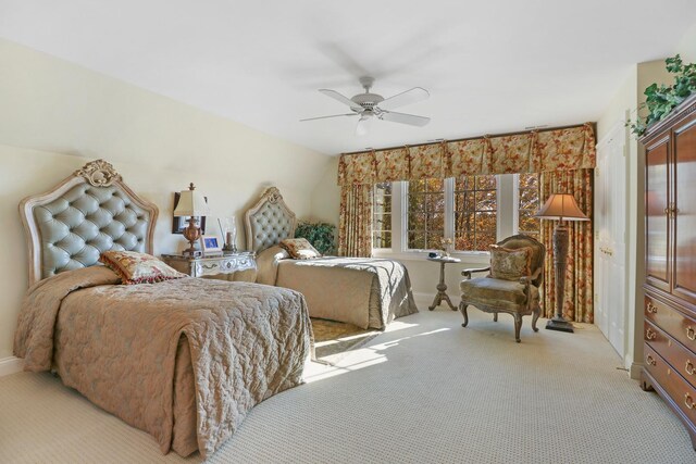 64 Ridge Rd, Barrington Hills, IL 60010 - bedroom with light colored carpet, ceiling fan, and baseboards