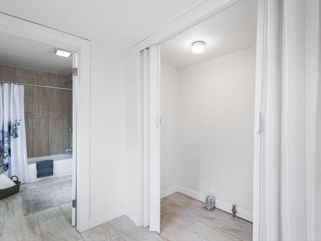 426 Reed St, Pecatonica, IL 61063 - corridor featuring baseboards