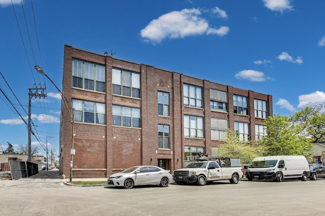 2654 W Medill Ave Unit 202, Chicago, IL 60647 - view of building exterior