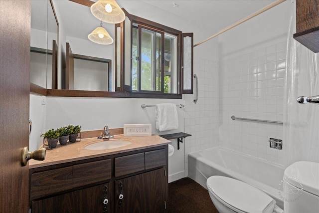 1508 Blackburn St, Wheaton, IL 60189 - full bath featuring toilet, vanity, and washtub / shower combination