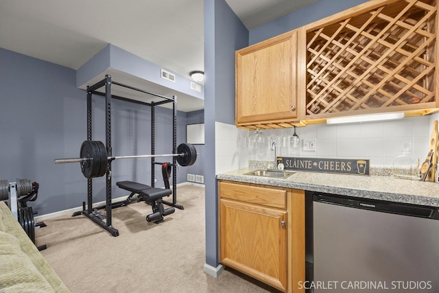 1653 W Ethans Glen Dr, Palatine, IL 60067 - indoor wet bar featuring dishwasher, light colored carpet, decorative backsplash, and baseboards