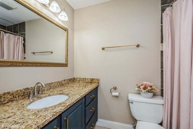 1116 S New Wilke Rd Unit 107, Arlington Heights, IL 60005 - full bathroom featuring vanity, baseboards, toilet, and curtained shower