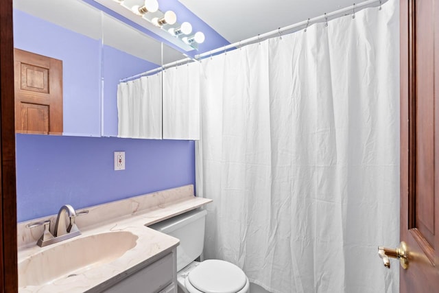 208 Ridge St, Algonquin, IL 60102 - full bathroom with toilet, vanity, and a shower with shower curtain