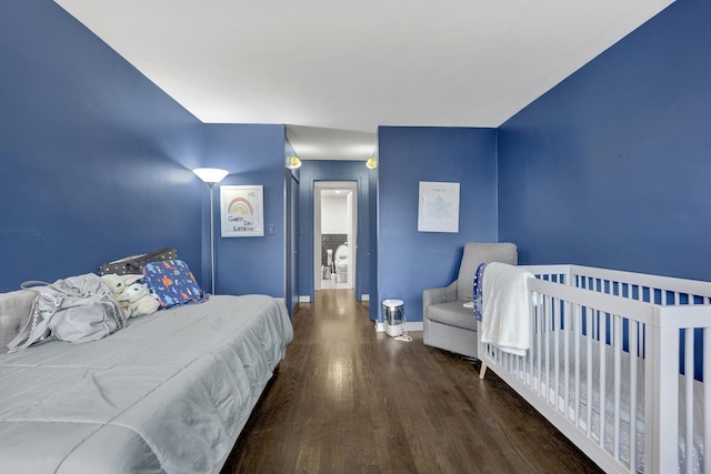 1440 N Lake Shore Dr Unit 4Bd, Chicago, IL 60610 - bedroom with wood finished floors and baseboards