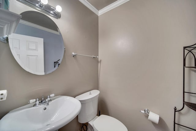 706 Shining Water Dr, Carol Stream, IL 60188 - bathroom with a sink, crown molding, and toilet