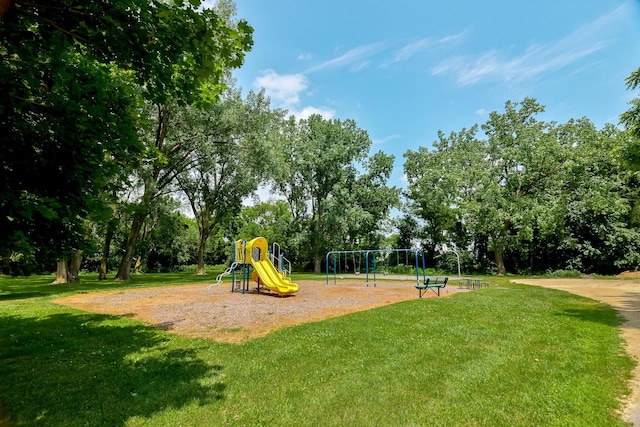 103 Appalachia Way SW, Poplar Grove, IL 61065
