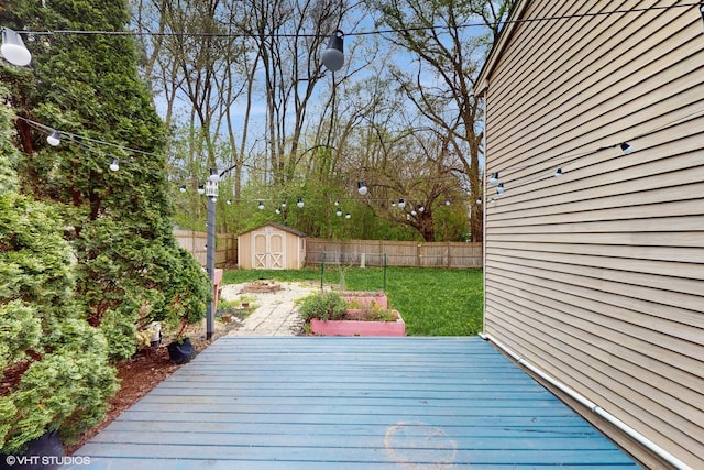 618 Hampton Cir, Elgin, IL 60120 - view of deck