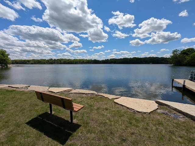 26359 N Hickory Rd, Mundelein, IL 60060