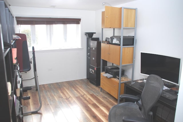 735 Lamon Ave, Wilmette, IL 60091 - home office featuring wood finished floors