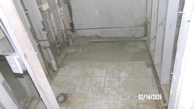 3423 N Tripp Ave, Chicago, IL 60641 - view of bathroom