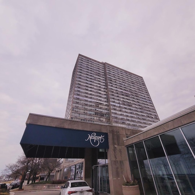 4800 S Chicago Beach Dr Unit 1814N, Chicago, IL 60615 - view of building exterior