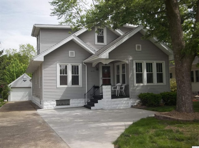 1619 Locust, Quincy, IL 62301 - view of front of house featuring an outbuilding and a garage
