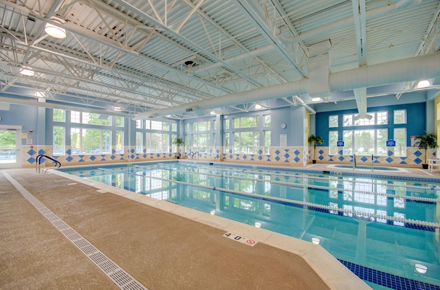 612 Freedom Way, Shorewood, IL 60404 - view of indoor community pool