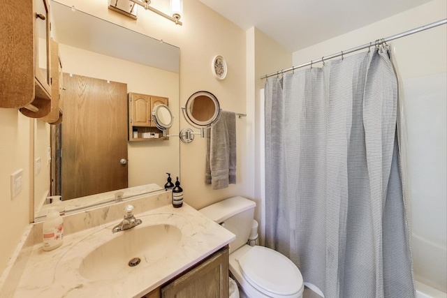 5506 Hickory Grove Ct, Plainfield, IL 60586 - bathroom with vanity, toilet, and shower / tub combo