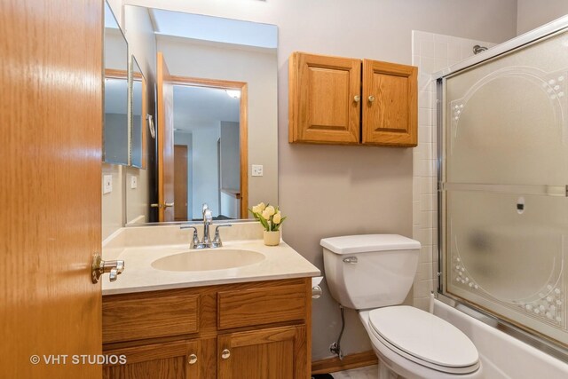 20827 W Torrey Pines Ln, Plainfield, IL 60544 - full bath featuring vanity, combined bath / shower with glass door, and toilet