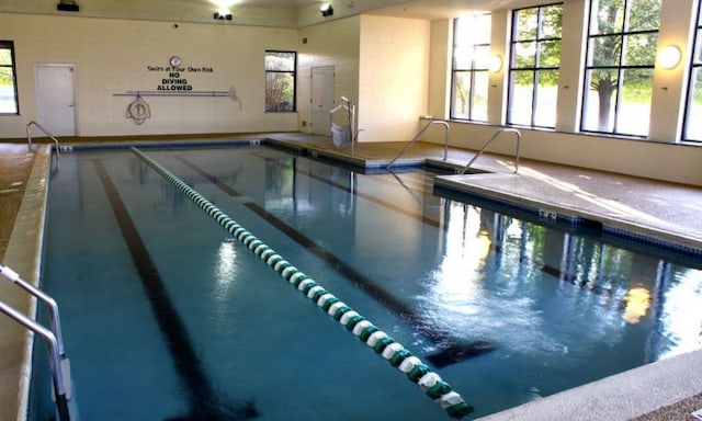 20827 W Torrey Pines Ln, Plainfield, IL 60544 - view of indoor community pool
