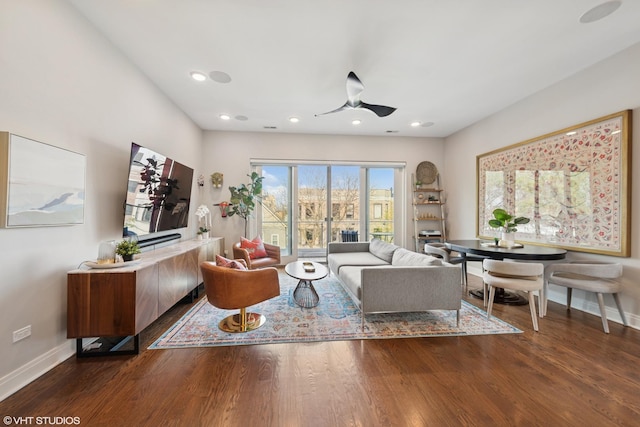 3735 N Clifton Ave Unit 3, Chicago, IL 60613 - living room with a ceiling fan, wood finished floors, baseboards, and recessed lighting