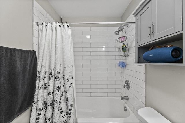 8320 Latrobe Ave, Burbank, IL 60459 - full bath with shower / bath combo and toilet