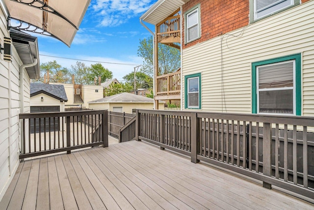 939 N Massasoit Ave, Chicago, IL 60651 - view of wooden terrace